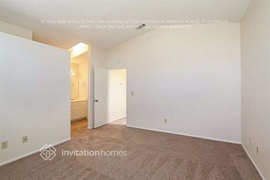 Building Photo - 18274 Montgomery Ave