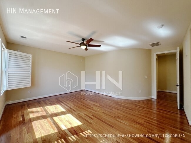Building Photo - 1122 W Lagoon Rd