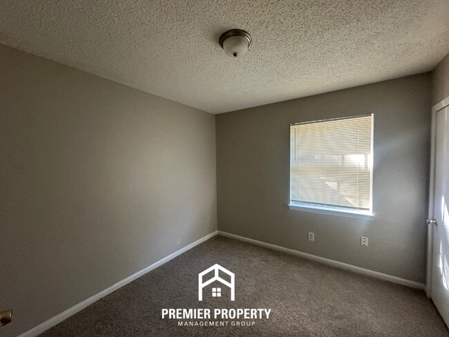 Building Photo - 5166 Rolling Fields Dr