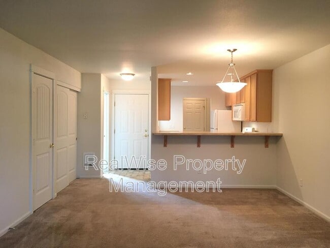 Building Photo - 2466 SW Timber View Ct
