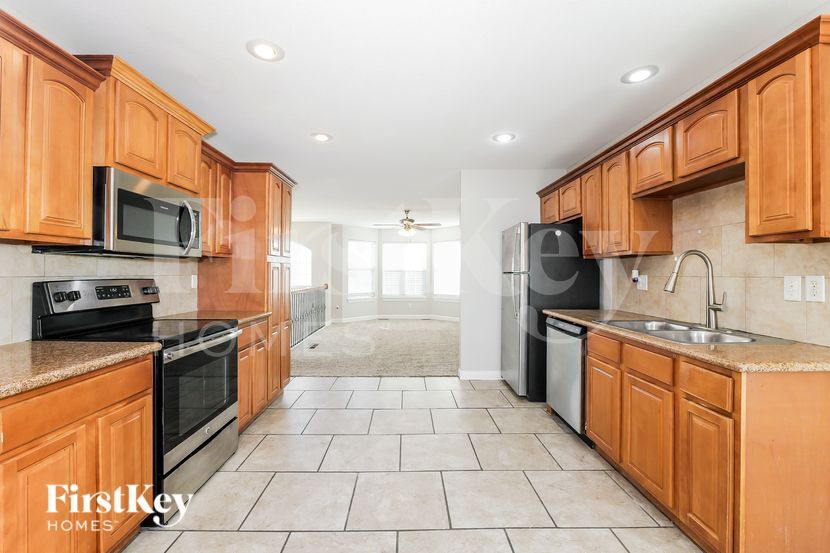 Building Photo - 5422 Marion Dr