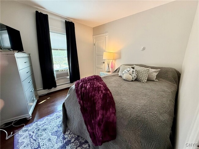 Building Photo - 211 N Seward Ave