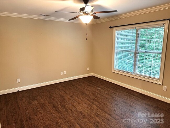 Building Photo - 4642 Gold Finch Drive