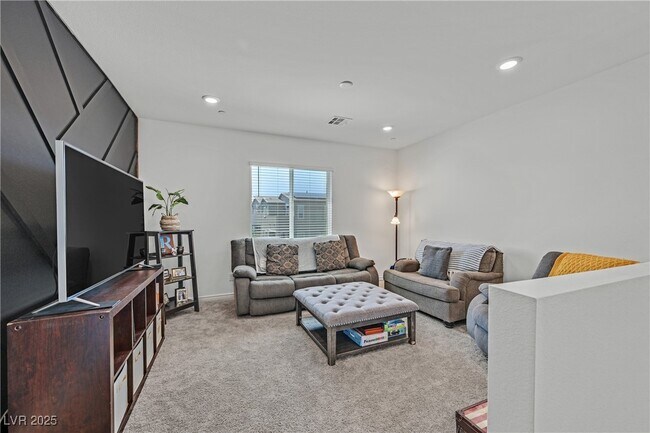 Building Photo - 282 Mount Steel Ave