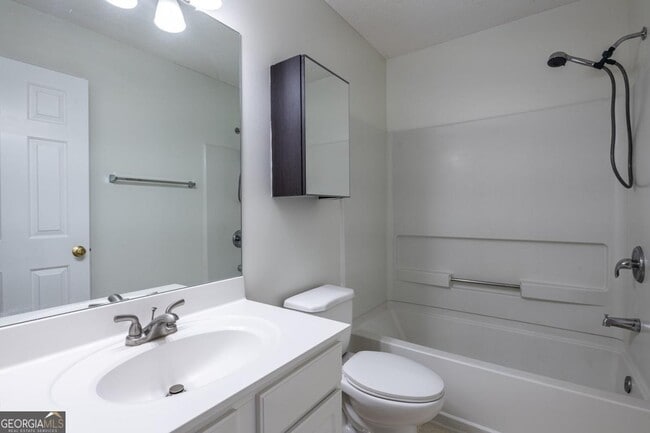 Building Photo - 278 Regent Square