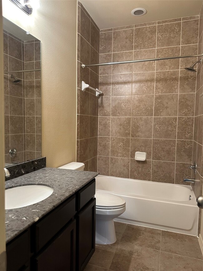 Building Photo - 18319 Amalfi Coast Dr