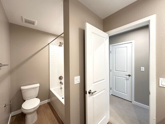 Building Photo - Inspirada Town Center