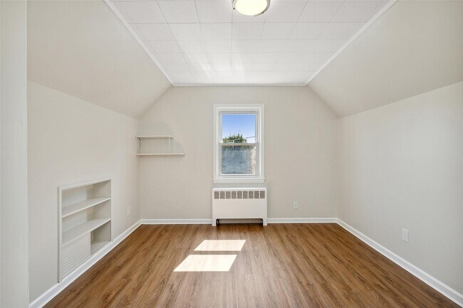 Building Photo - 701 Premier Blvd