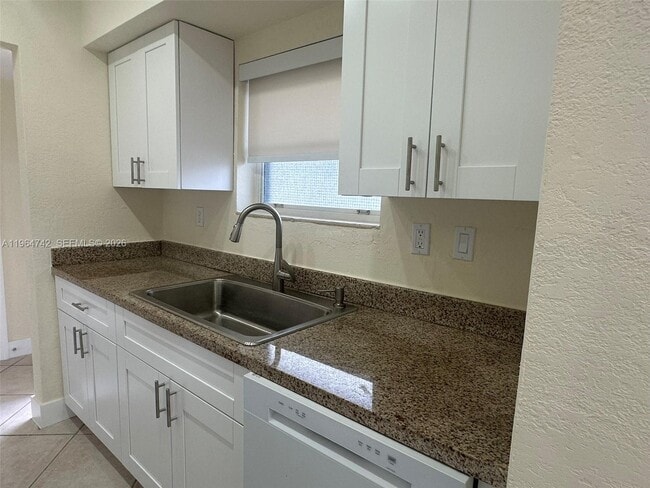 Building Photo - 8475 SW 94th St