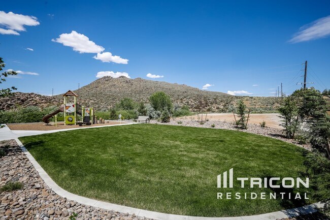 Building Photo - 758 Fire Wheel Dr