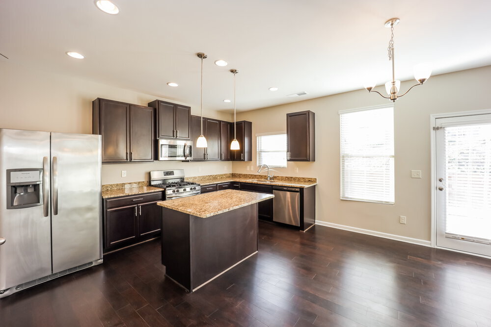 Building Photo - 5259 Cantbury Way