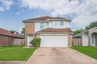 Building Photo - 8714 Ashlawn Dr