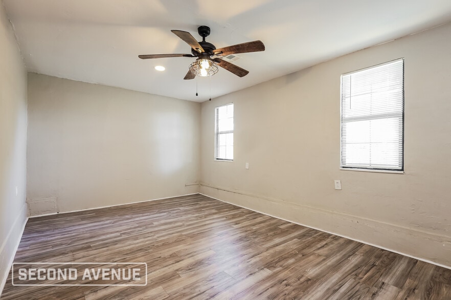 Building Photo - 1400 Marydale Ave