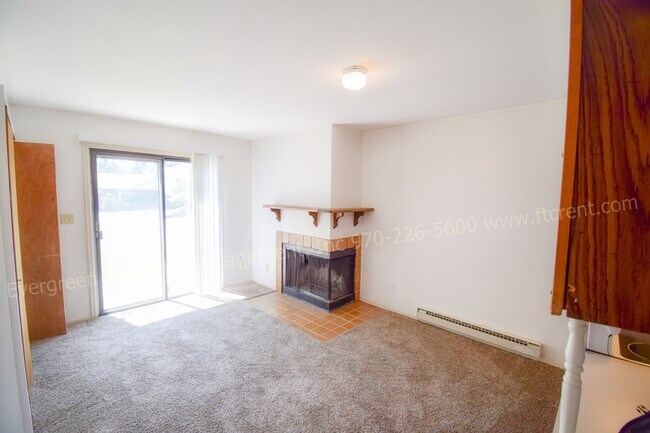 Building Photo - 1624 E Pitkin St