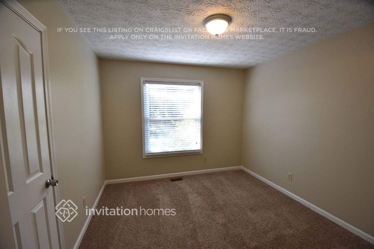 Building Photo - 380 Ashland Manor Dr