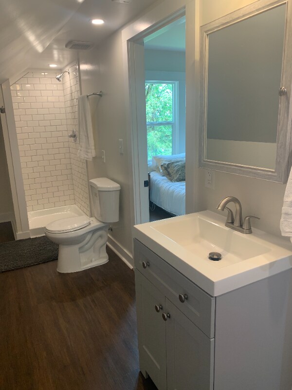 Building Photo - 9750 NW Rosaria Ave