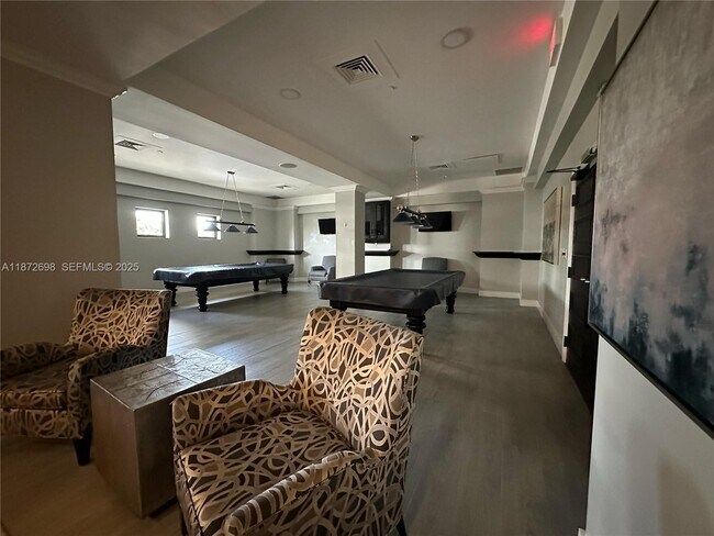 Building Photo - 2501 S Ocean Dr