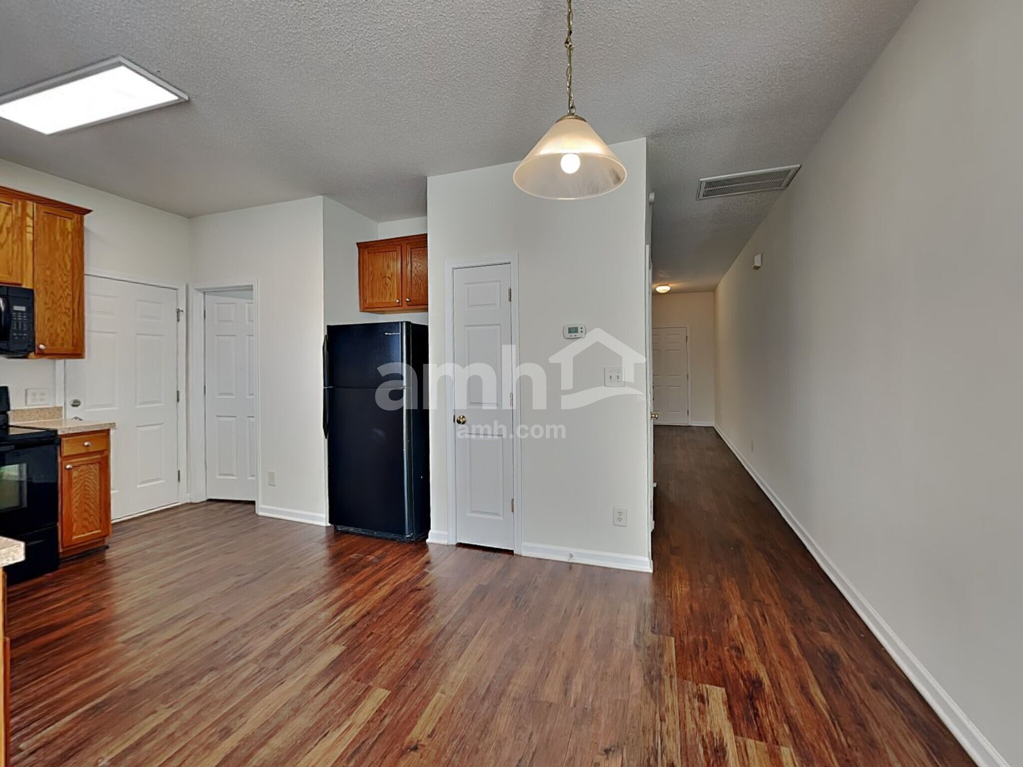 Building Photo - 539 Rockbridge Dr