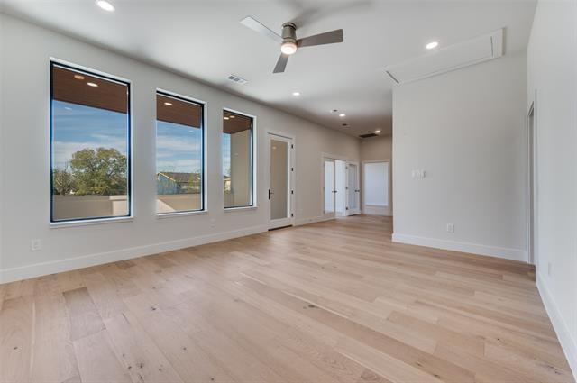 Building Photo - 9409 Lenel Pl