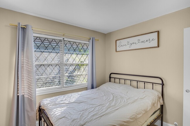 Building Photo - 3306 Earl St