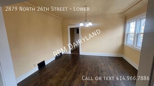 Building Photo - 2879 N 26th St