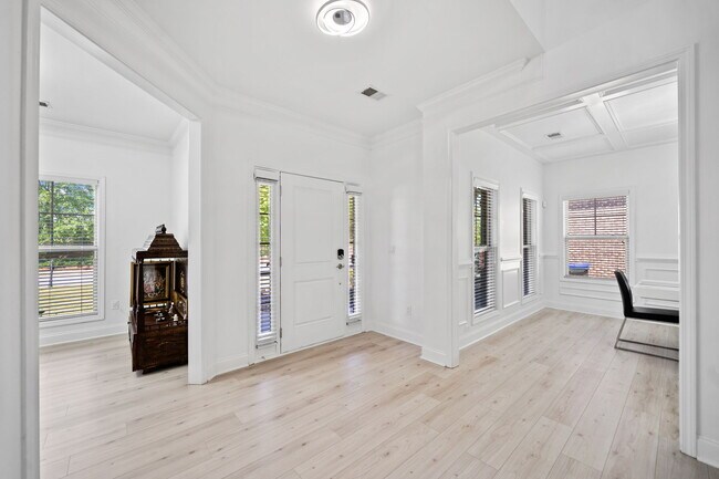 Building Photo - 2435 Sentinel Chase Way