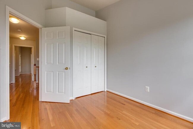 Building Photo - 11013 Apple Orchard Ct