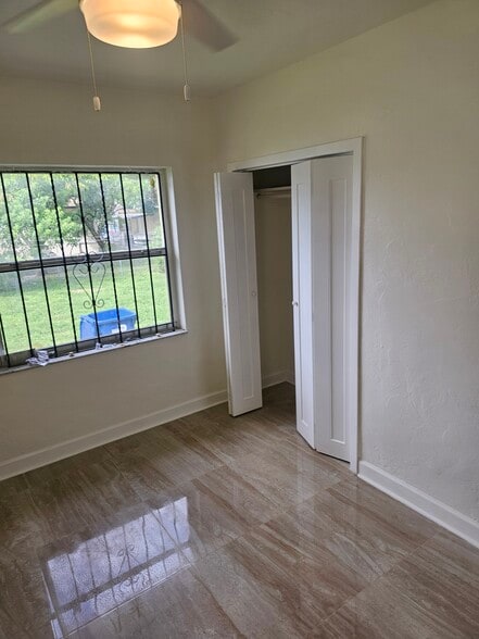 Building Photo - 2983 NW 69th Ter