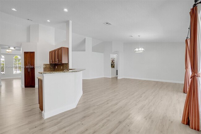 Building Photo - 1574 NW 103rd Terrace