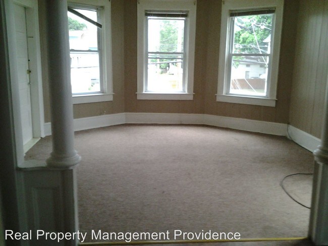 Building Photo - 288 Sayles Ave