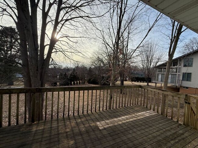 Building Photo - $2,500 | 3 Bedroom, 3 Bathroom House | No Pets | Available for Immediate Move In!