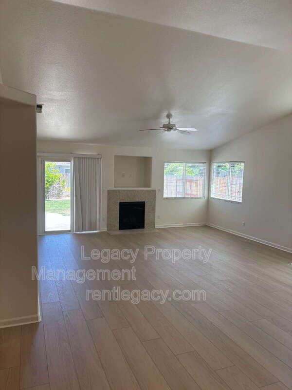 Building Photo - 9829 Lucca Way
