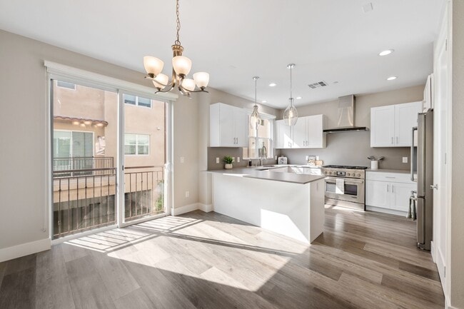 Building Photo - 4384 Paxton Pl