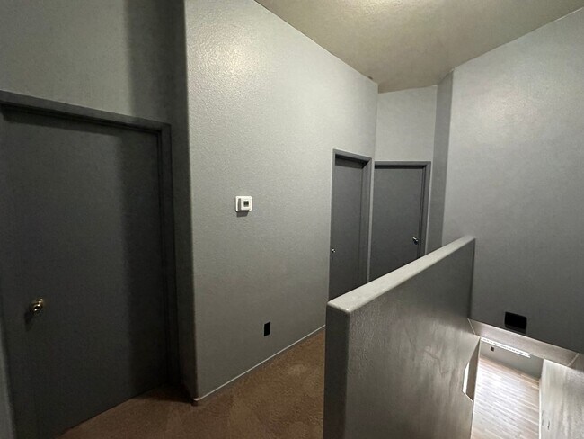 Building Photo - 2562 Land Rush Dr