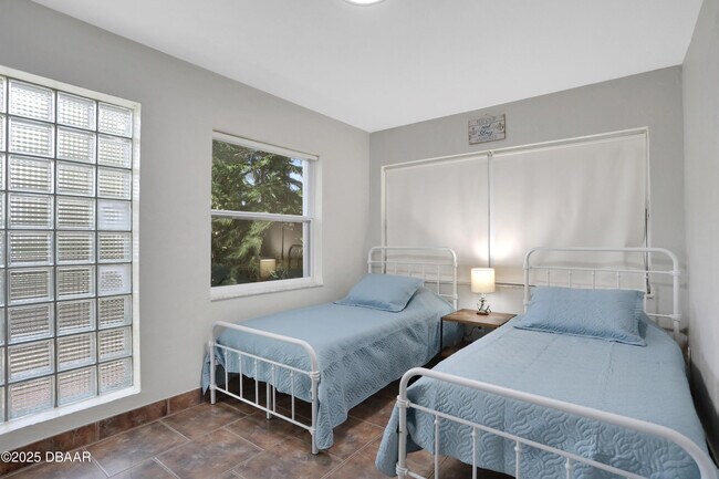 Building Photo - 44 Capistrano Dr