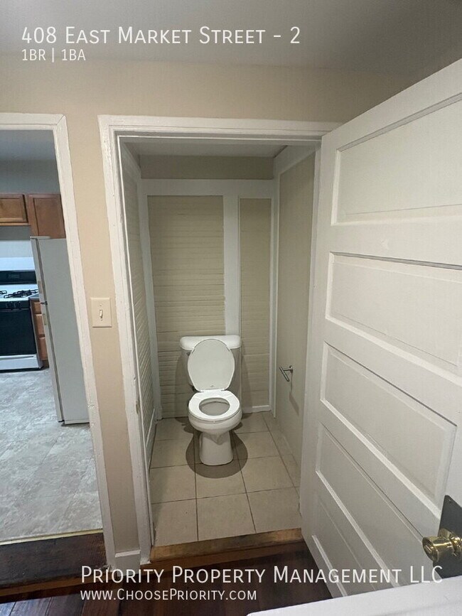 Building Photo - 408 E Market St