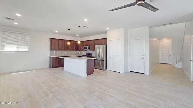 Building Photo - 3349 S 179th Dr