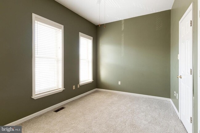 Building Photo - 1025 S Hanover St