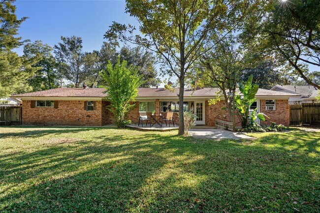Building Photo - 9214 Bronco Dr