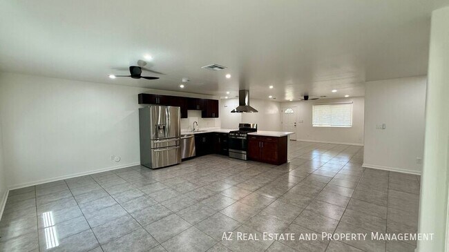 Building Photo - 8501 W Mitchell Dr