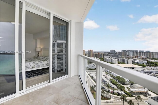 Building Photo - 16699 Collins Ave