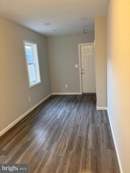 Building Photo - 75 Jersey St