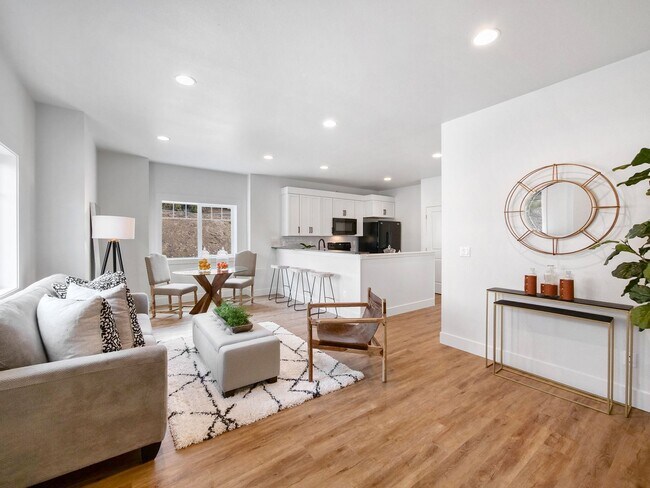 Building Photo - b2082