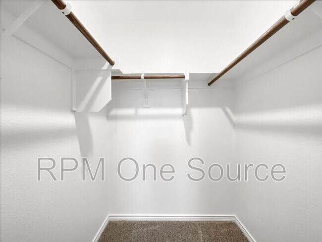 Building Photo - 4009 Savoy Wy