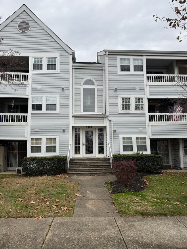 Primary Photo - 2BR/2BA Condo in Montgomery Run – Ellicott City, MD