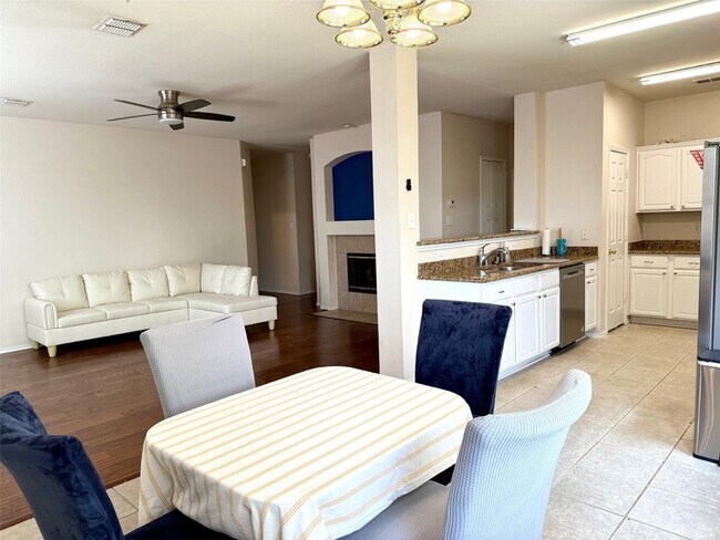 Building Photo - 9724 Windburn Dr