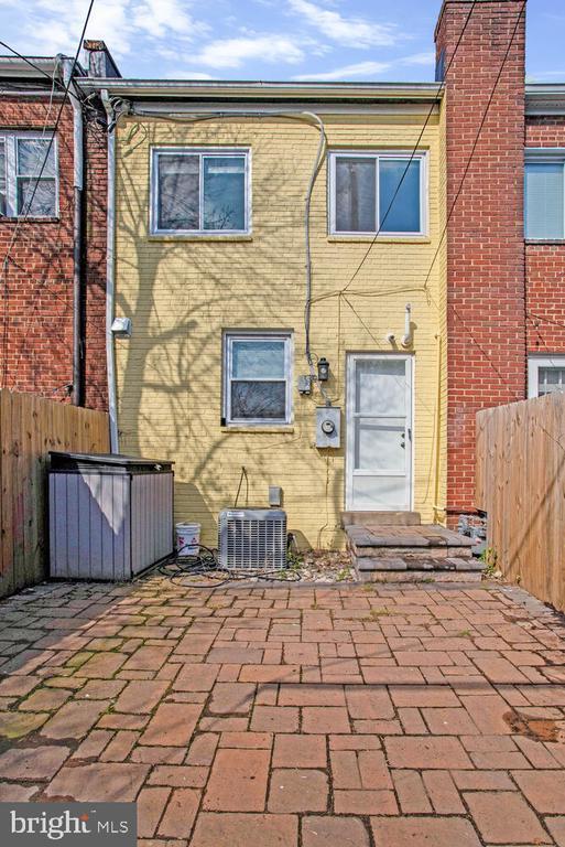 Building Photo - 3605 Edison St