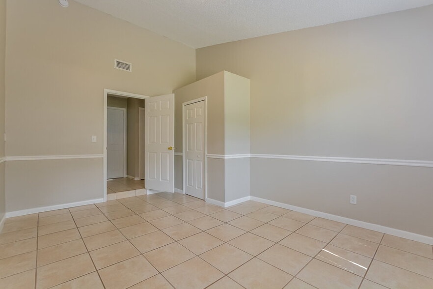 Building Photo - 3531 Norwich Ct