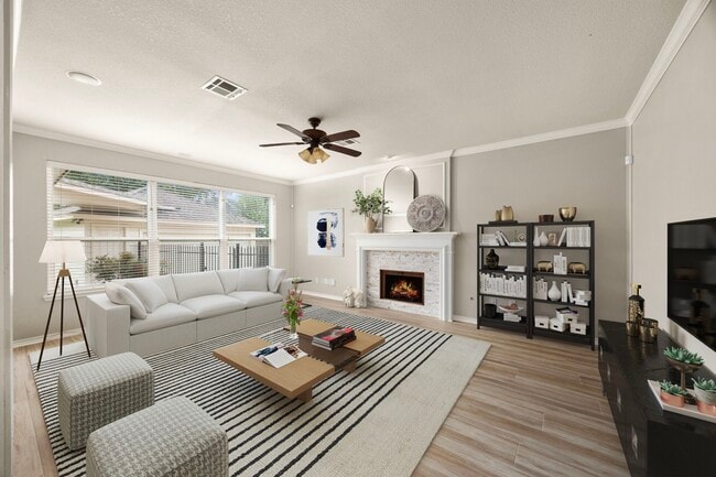 Building Photo - 22 Windfern Pl