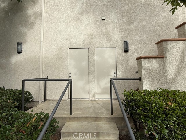 Building Photo - 4 Vía Ermitas